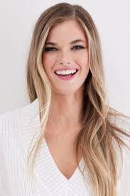 Mia Harding's Instagram, Twitter & Facebook