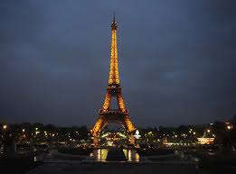 Höchstbewertete) suchen wallpapers alle unterkategorien anzeigen. Eiffel Tower Receives 50m Makeover To Make It Look More Golden For The Olympics The Independent