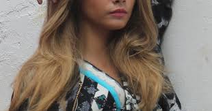Produkte von anastasia beverly hills machen es möglich. Cara Delevingne Zupft Ihre Augenbrauen Nicht