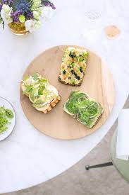 Et Si On Craquait Pour Le Smorrebrod Cette Tartine Venue Du Nord Recettes De Cuisine Recette Et Saumon Fume
