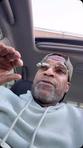 I want everyone to listen to this PSA that I am about to say. This makes no  sense and I'm tired of it.