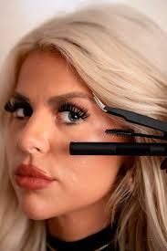 Lash clusters? N can deliver??