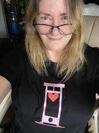 Thinking about TV adverts for food or drink, why do the people close their  eyes when they eat? Have you ever eaten a spoonful of yoghurt or eaten a  sweetie closing your