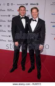 Bei uns erwartet sie ein breit gefächertes sortiment hochwertiger marken wie beispielsweise joop! Sven Gerich Burgermeister Von Wiesbaden Mit Ehemann Helge Roter Teppich Red Carpet Show Ball Des Sports In Wiesbaden Auf 02 02 2019 Verwendung Weltweit Stockfotografie Alamy