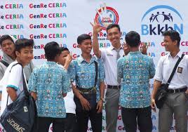 List urutan peringkat smp/mts (negeri dan swasta) terpopuler se indonesia yang bagus, berprestasi, bergengsi dan menjadi unggulan menempuh pendidikan sekolah menengah pertama berdasarkan rangking rata rata nilai un (ujian nasional). Daftar Sma Ma Swasta Terbaik Di Sumbar Versi Ltmpt Kata Sumbar