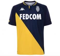 Retrouvez les nouveaux maillots de football de votre ligue 1 préférée et de la premier league dans notre magasin. Football Les 20 Plus Beaux Maillots De L Annee 2020 L Equipe