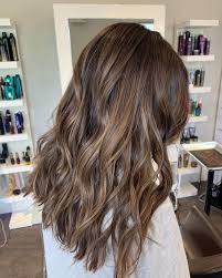Brunette Sweeping Brunette Sweeping Brunette Dyedhair Hairstyles Kinkycurly Shortgirlhairstyles In 2020 Brown Hair Balayage Balayage Brunette Balayage Hair