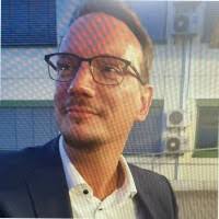 200+ perfis com “Riffert”