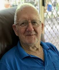 Pat Findley's Instagram, Twitter & Facebook