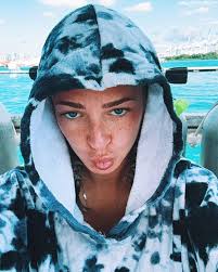 🪼 (@caroline.baum) • Instagram photos and videos