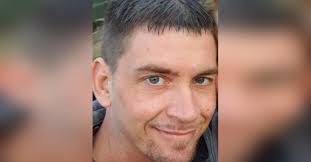 Chris Ginter's Instagram, Twitter & Facebook