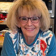 Kourtney Walker, Realtor updated her profile picture.