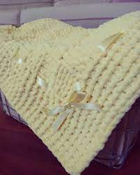 Kadife Ip Ile Orulmus Bebek Battaniyem Baby Knitting Patterns Orme Bebek Battaniyeleri Orgu Bebek Battaniyesi