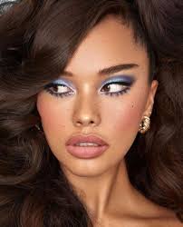 Curated By Kelchrislynn Chrislynnkel Beauty Style Create In 2021 Blue Makeup Looks Cool Hairstyles Makeup Looks