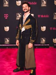 Et on thursday, july 22, in miami via univision. Premio Lo Nuestro 2021 Los Mejor Y Peor Vestidos Insouth Magazine