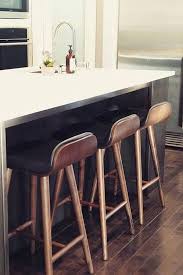 sede black leather walnut bar stool