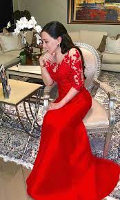 Hanna's birth flower is chrysanthemum and birthstone is topaz and citrine. Hanna Jaff On Postponing Wedding To Henry Roper Curzon And Being Apart During Quarantine