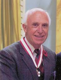 70 YEARS OF NEUTRON SCATTERING IN CANADA