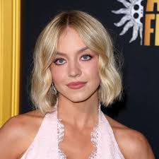 Why the 'Feud' Between Olivia Munn and Ms. Rachel Is Even More Ridiculous  Than It Seems