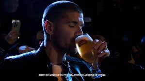 DE PAUL quiso tomar 1 STELLA ARTOIS en 1 bar y terminó en COTO !!