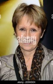 L'écrivain Danielle Thiery assiste à une cérémonie décernant le 66e prix  littéraire du Quai des