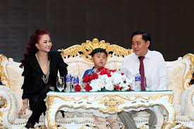 Kết quả trang 1 từ 1 đến 20 (trong tổng số 38) của phương hằng. Tiá»ƒu Sá»­ Nguyá»…n PhÆ°Æ¡ng Háº±ng Va Má»'i Duyen Vá»›i Ong DÅ©ng Lo Voi