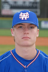 Crystal Ellzey's Instagram, Twitter & Facebook