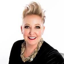 Dulce Tello's Instagram, Twitter & Facebook