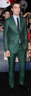 We did not find results for: Robert Pattinson Vs Ryan Gosling Who Wore The Green Suit Best Fashion