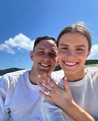 Congratulations to @rhyanmansell & @maddison.holder! 🐯💍