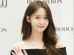 She gives off a very approachable and 'first love' natural look, she looks effortlessly beautiful every no, girls generation is still together. Do You Think That Yoona From Snsd Has Overrated Visuals Quora