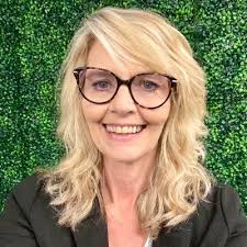 Amy Sylvester (@AmybSylvester)