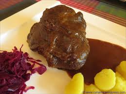 Rinderbackchen In Port Rotweinsauce Mit Schokolade Rinderbackchen Winter Essen Weihnachtsessen Fur Viele Gaste