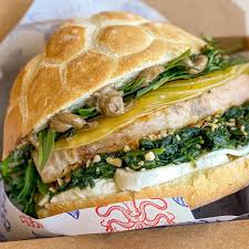 Maybe you would like to learn more about one of these? Ecco Dove Mangiare A Roma Enormi Panini Di Mare Secret Roma