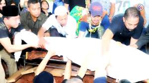 Check spelling or type a new query. Merinding Syair Pupujian Sunda Paling Sedih Yang Bikin Semua Orang Sunda Menitikan Air Mata Video Dailymotion