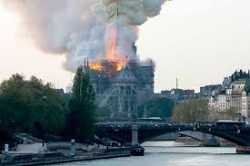 Nous sommes mobilisés sur place en lien étroit avec le @dioceseparis. Notre Dame In FlÄcÄri 15 Aprilie 2019 Bel Esprit