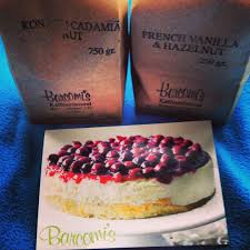 Barcomi S Kaffeerosterei In Berlin Weil Zabars Den Kaffee Vanilla Hazelnut Nicht Nach Europa Verschickt Geh Ich Hier Wunderbar Fremdsh Barcomi Essen Genuss