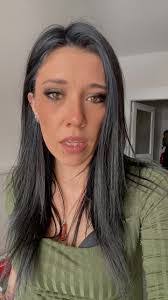 Amber Levin's Instagram, Twitter & Facebook