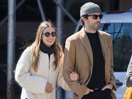 Robbie arnett news, gossip, photos of robbie arnett, biography, robbie arnett girlfriend list help us build our profile of robbie arnett! Is Robbie Arnett Dating Elizabeth Olsen Age Height Net Worth Girlfriend Wife Parents Movies Wiki Bio Wikiramp
