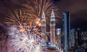 I expected them to go off the bridge or at least the roof tops but instead they were. Harmonious Coexistence Of Diversified Cultures Adds Special Charm To Kuala Lumpur Global Times
