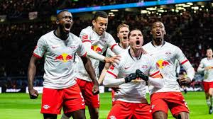 وتابعت المتحدثة أن الشرطة الاتحادية أبلغت نادي لايبزيغ اليوم أن توصيف الواقعة لا يندرج تحت الظروف الاستثنائية. Ø¨Ø¹Ø¯ 11 Ø³Ù†Ø© ÙÙ‚Ø· Ù…Ù† ØªØ£Ø³ÙŠØ³Ù‡ Ù†Ø§Ø¯ÙŠ Ù„Ø§ÙŠØ¨Ø²ÙŠØº ÙŠØµÙ„ Ø¥Ù„Ù‰ Ù†ØµÙ Ù†Ù‡Ø§Ø¦ÙŠ Ø¯ÙˆØ±ÙŠ Ø£Ø¨Ø·Ø§Ù„ Ø£ÙˆØ±ÙˆØ¨Ø§ Ø¯ÙŠØ²Ø§Ø¯ Ù†ÙŠÙˆØ² Ø£Ø®Ø¨Ø§Ø± Ø§Ù„Ø¬Ø²Ø§Ø¦Ø± ÙˆØ§Ù„Ø¹Ø§Ù„Ù… Ø¹Ù„Ù‰ Ù…Ø¯Ø§Ø± Ø§Ù„Ø³Ø§Ø¹Ø©