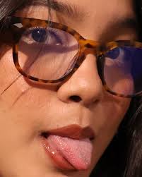 𝑀𝑎𝑟𝑖𝑙𝑦𝑛 𝑉𝑎𝑙𝑙𝑒