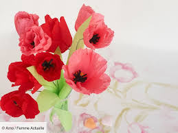 Papier crépon ciseaux fil de fer fin et épais. Des Fleurs En Papier Crepon Femme Actuelle Le Mag
