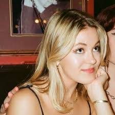 Jenny Funnell's Instagram, Twitter & Facebook