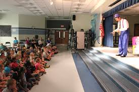 Bob Jackson visits Otis Mason Elementary