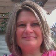 Kim Dowler's Instagram, Twitter & Facebook