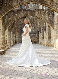 San Antonio Mission Bridal Portraits Google Search Wedding Dresses Petite Wedding Dress Mexico Wedding Dress