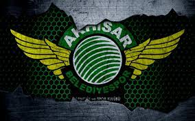 Futbolcu ile taraftarlar birbirine girdi. Pin On Sport Wallpapers
