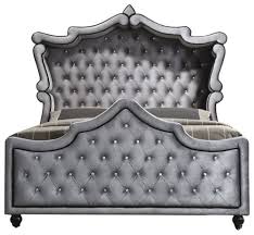 This bed creates a unique rendition on a traditional style. Meridian Hudson Canopy Bedroom Set In Grey 1stopbedrooms