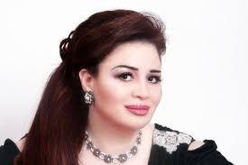 الهام شاهين تنشر 7 صور من داخل منزلها تسببوا فى طلاقها من زوجها بجد حاجه مسخره أووووووى ايه اللى عملاه دا Diamond Earrings Earrings Pearl Earrings